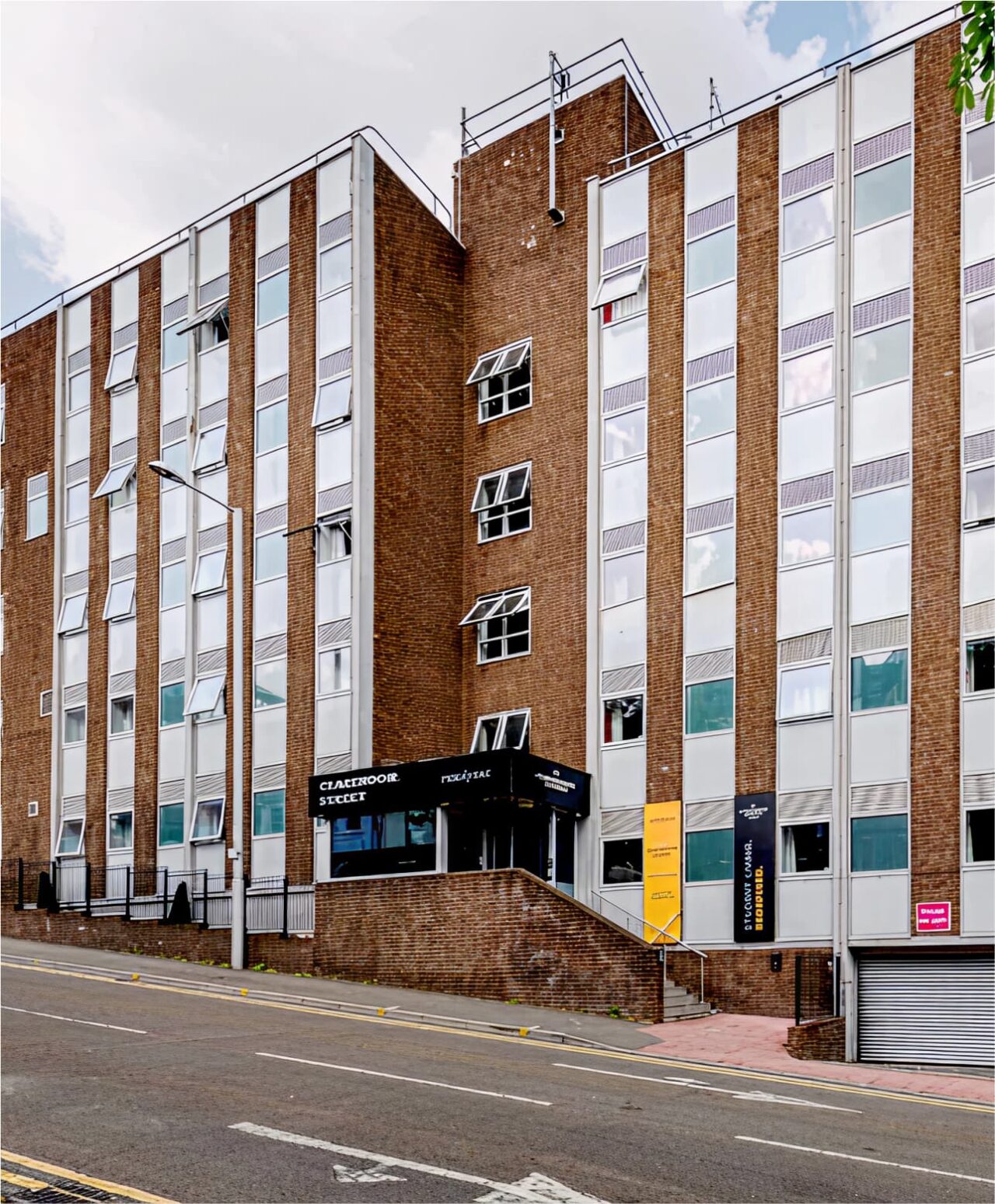 697337007c23772d4d307899_68dcf71472448f49b908435d_Clarendon Street