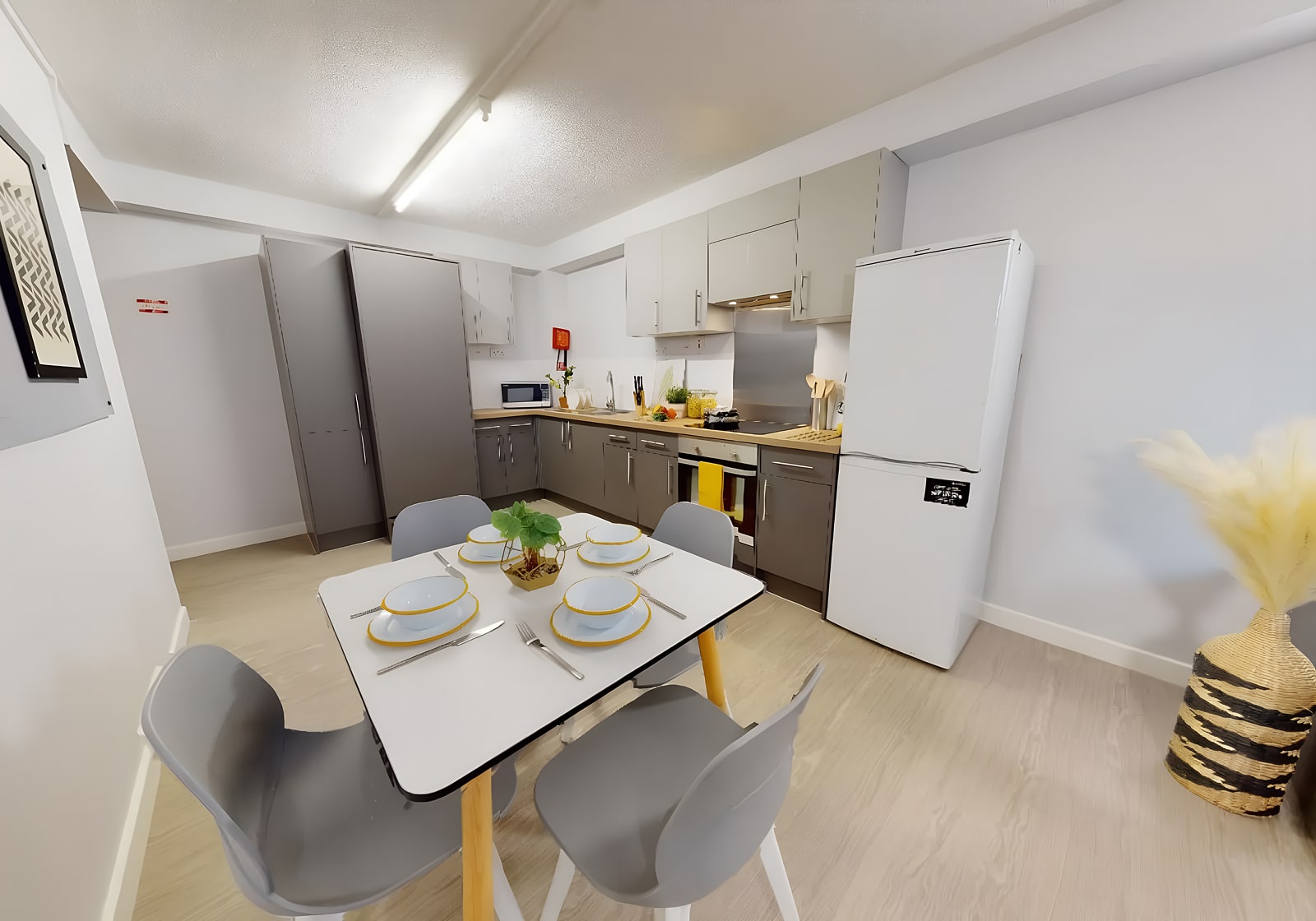 Silver Ensuite – Arkwright House