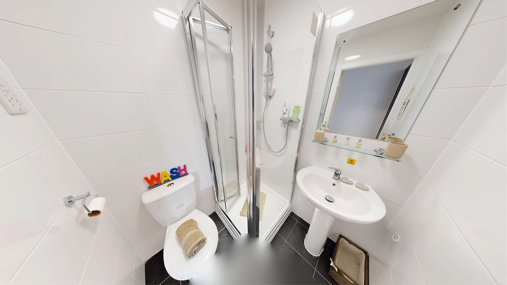 Gold Ensuite – Haigh Court