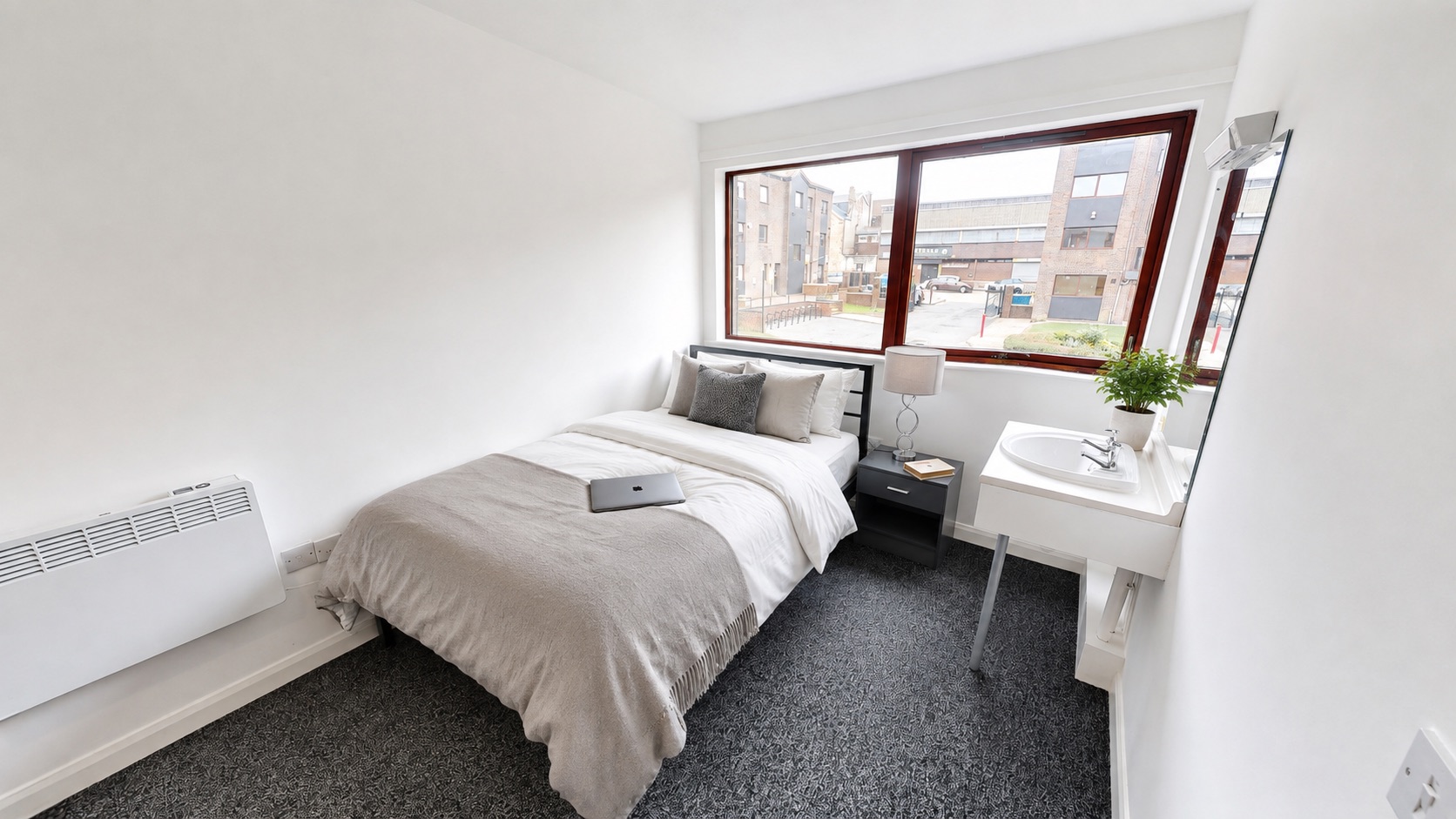 Deluxe Room – Clanny House