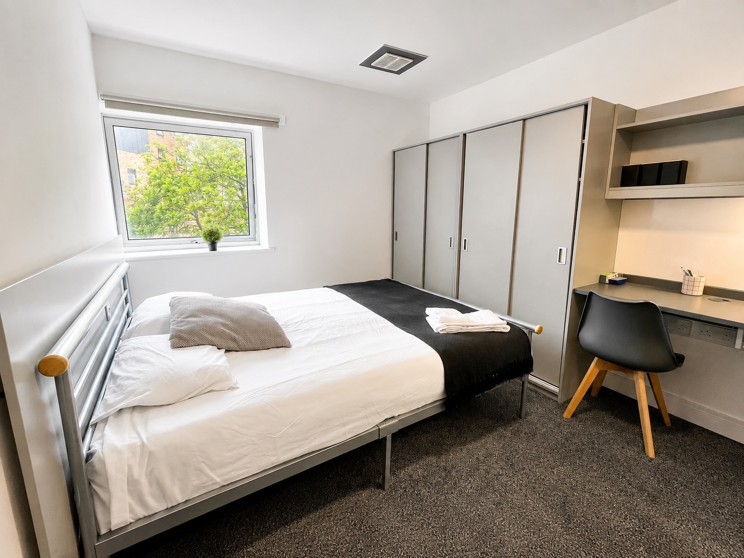 Superior King Studio – Clarendon St