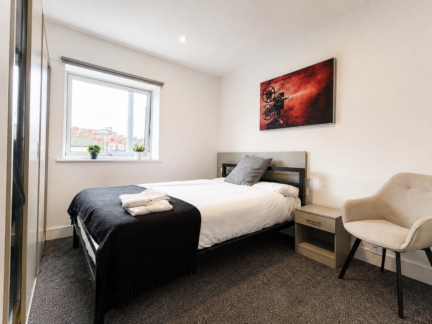 Superior Double Studio – Clarendon St