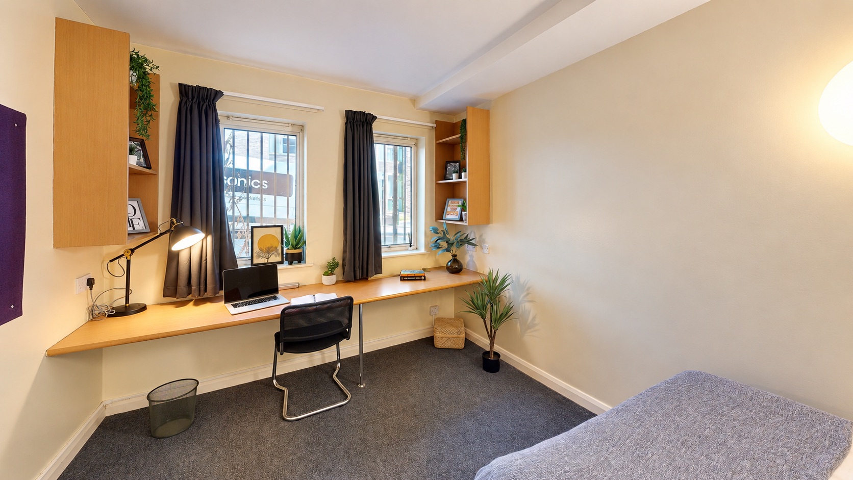 Extra Large Standard Double – Westhill Hall